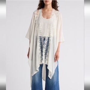 Vince Camuto Cream Lace Trim Duster